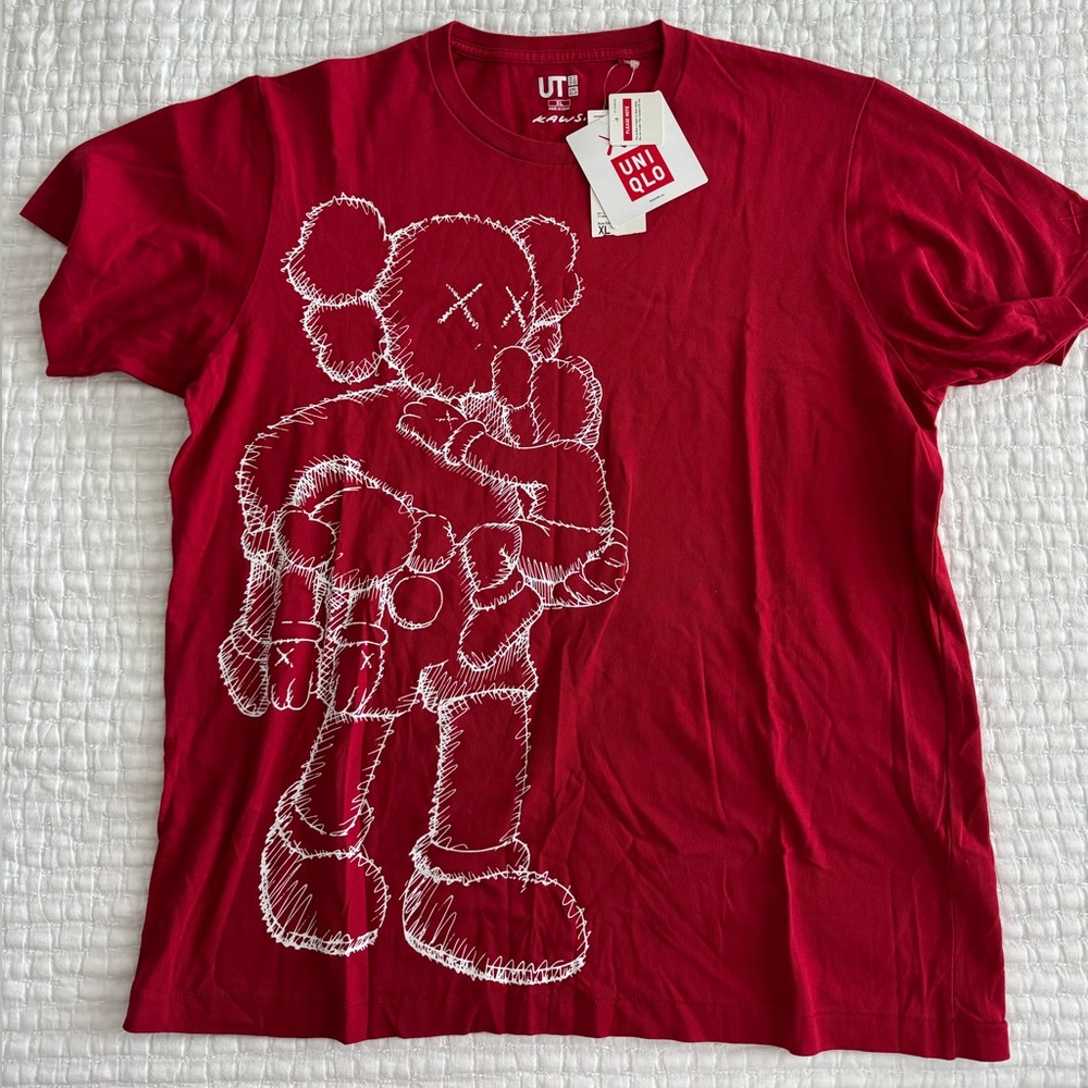 UNIQLO x KAWS Men's T-Shirt